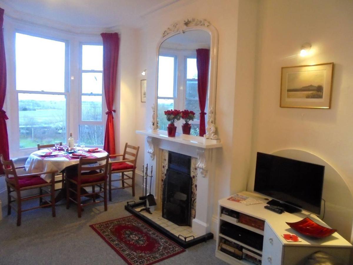 Seaview Cottage ライ エクステリア 写真