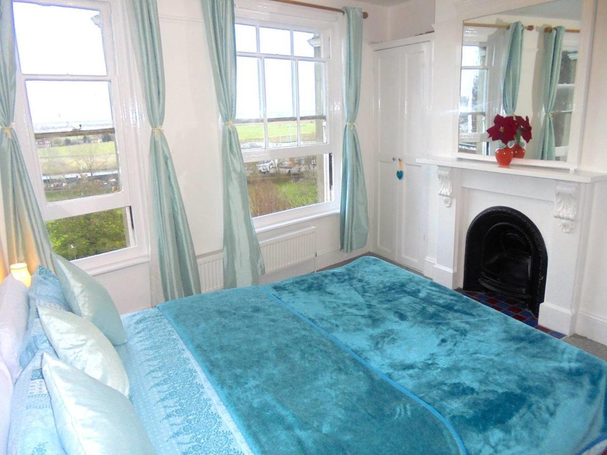 Seaview Cottage ライ エクステリア 写真