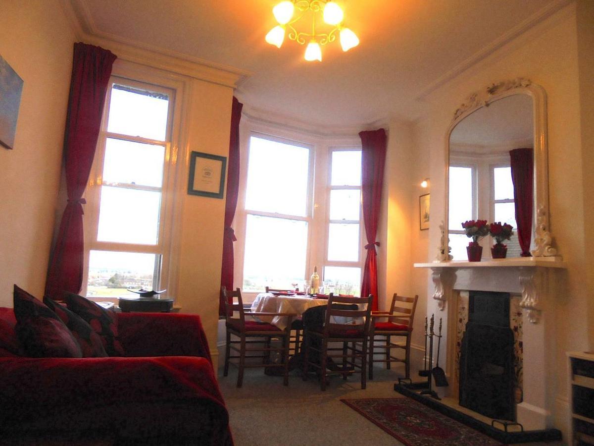 Seaview Cottage ライ エクステリア 写真